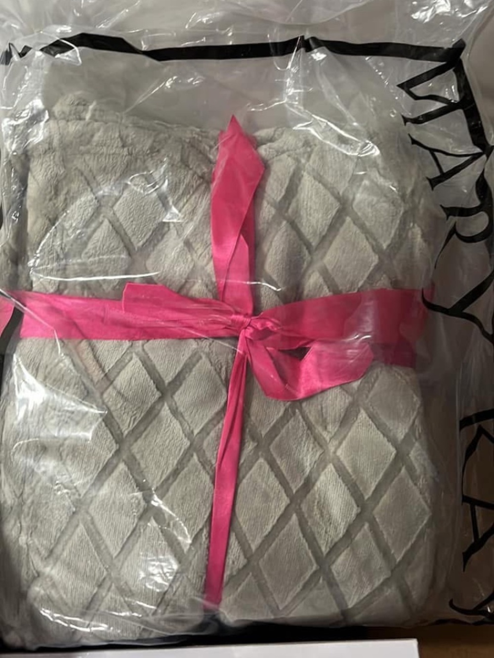 Throw blanket